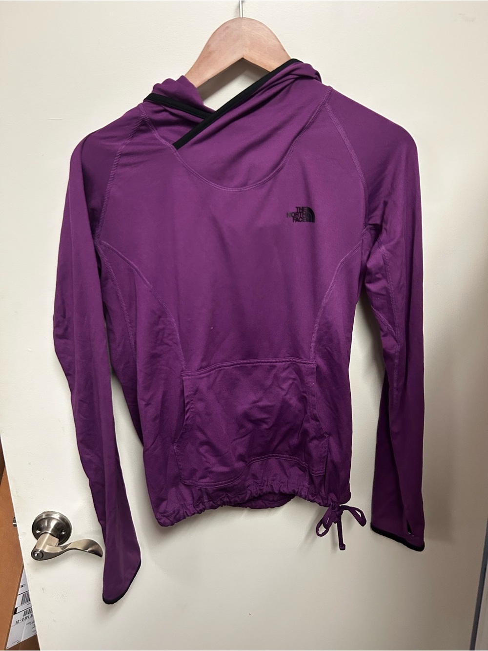 The North Face Women's Purple Hooded Lightweight Pullover